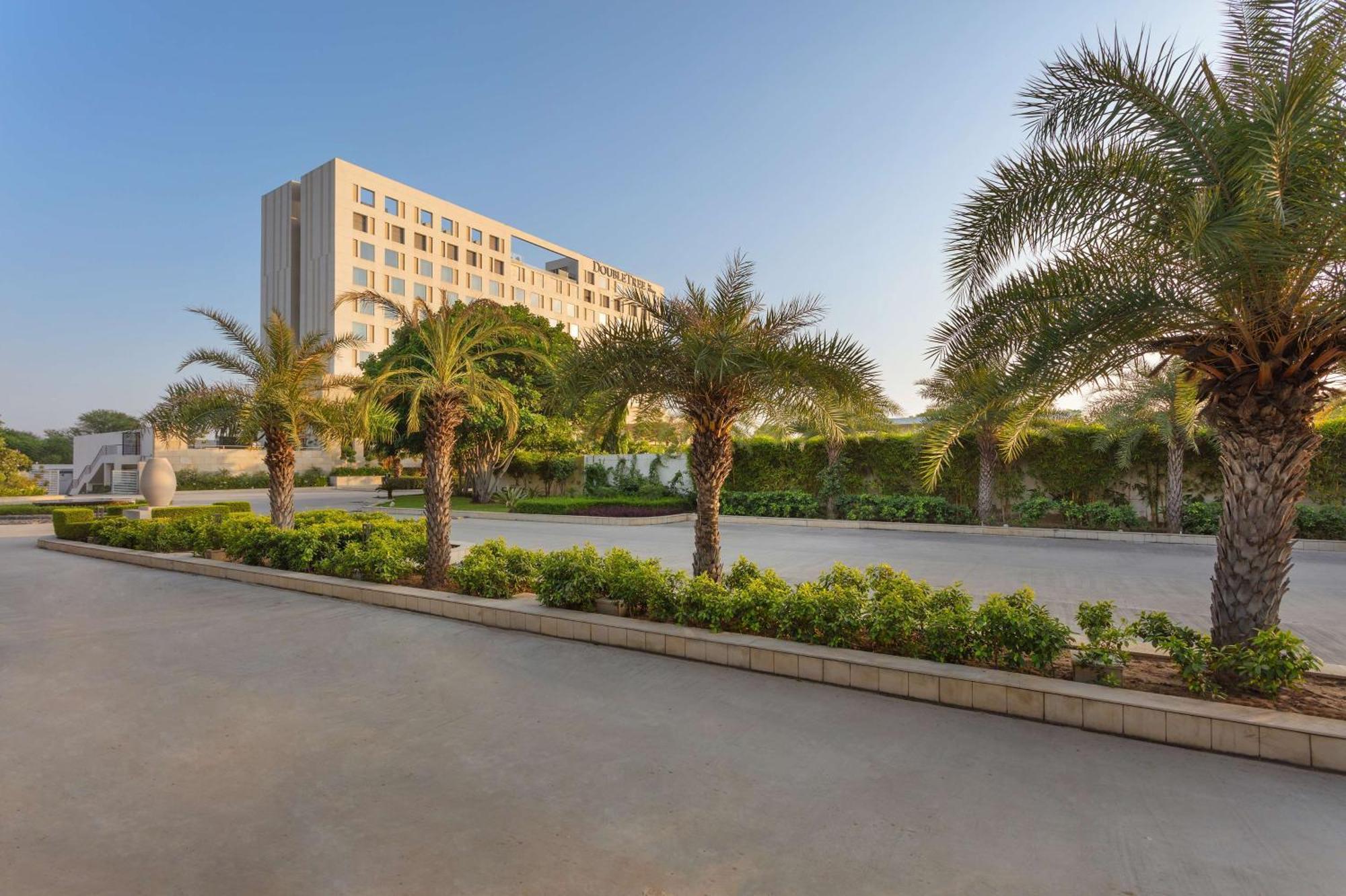 Doubletree By Hilton Jaipur Amer Exterior foto